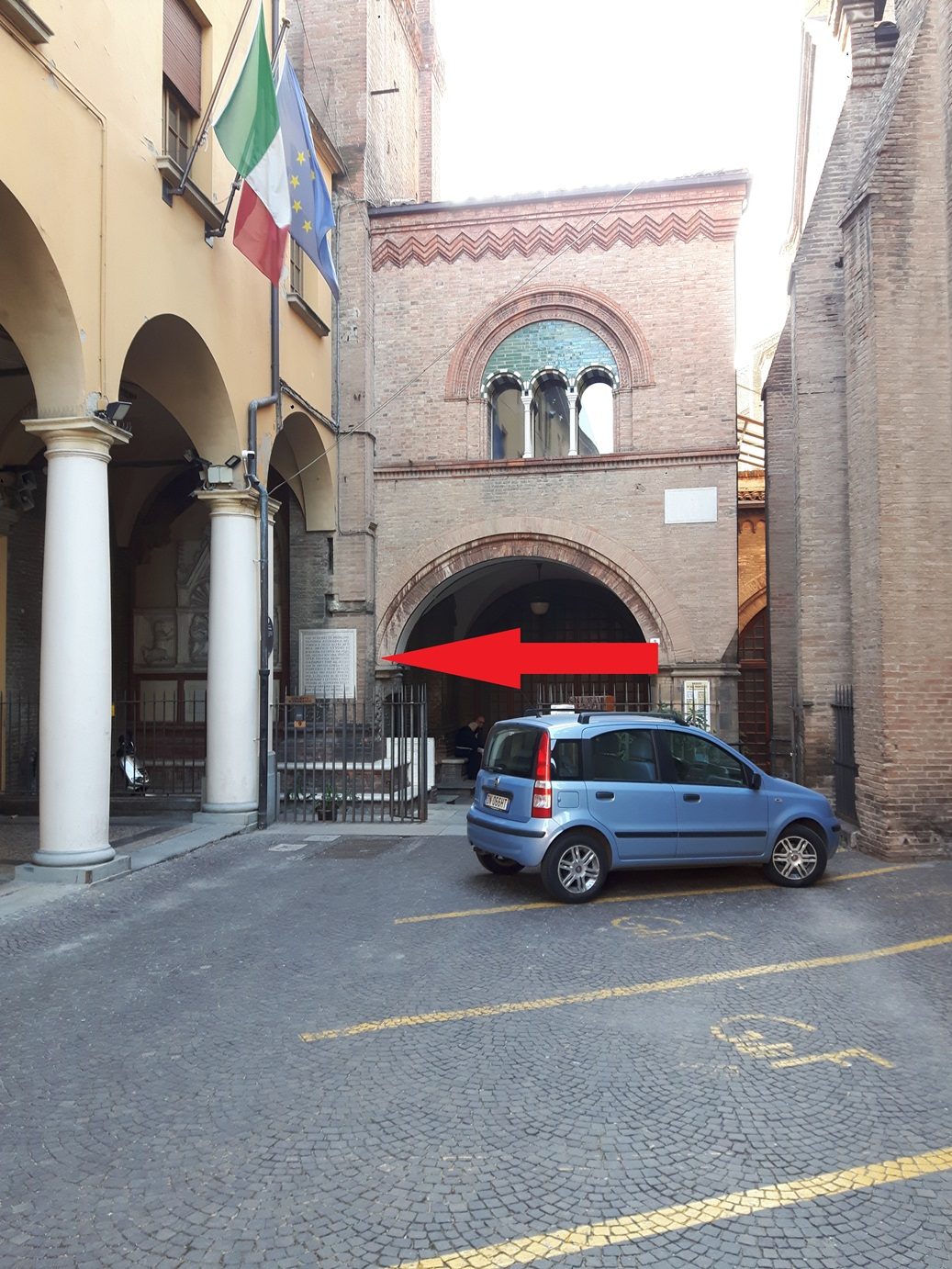 Basilica di San Francesco, Bologna - 04.jpg